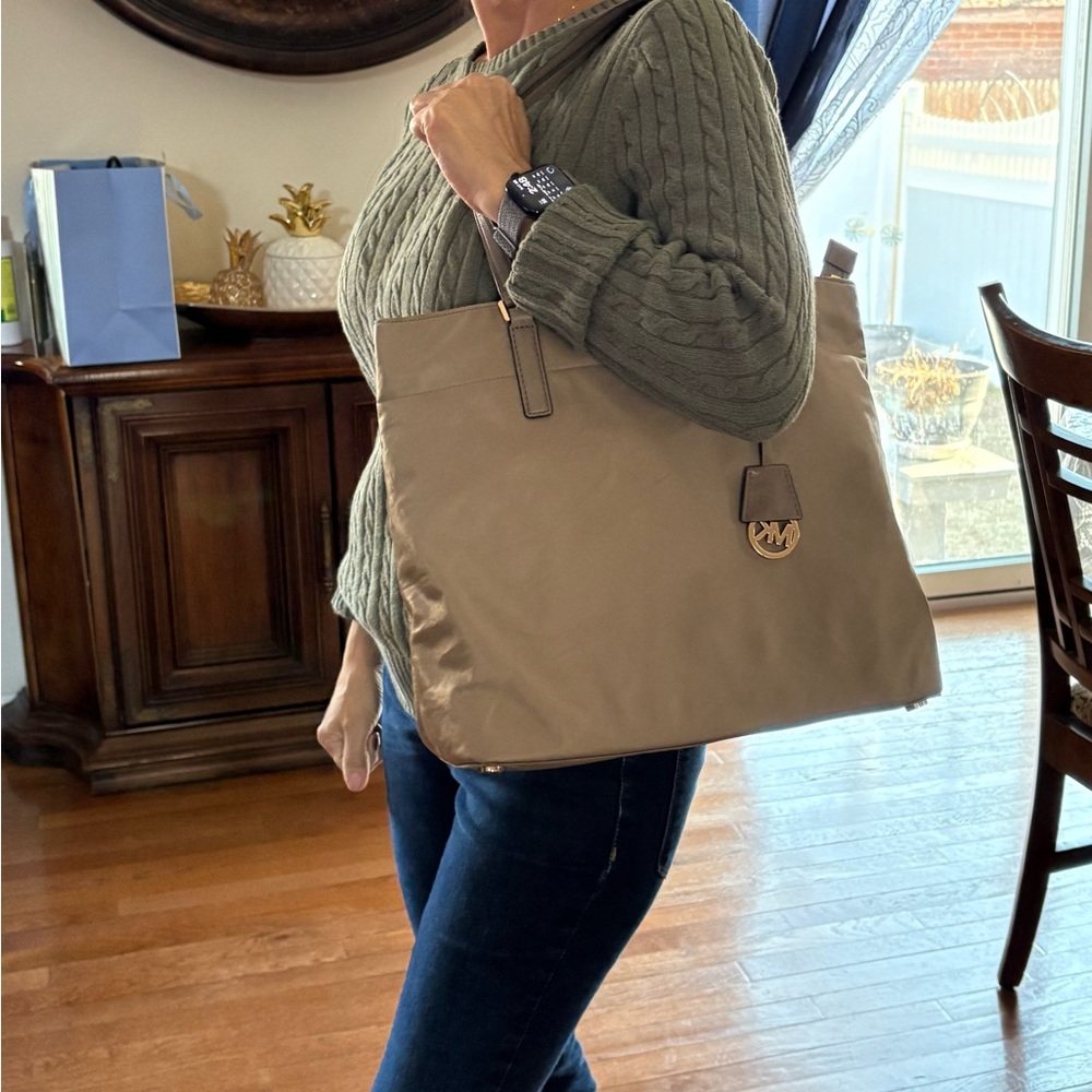 Michael Kors Satin Tan bag .